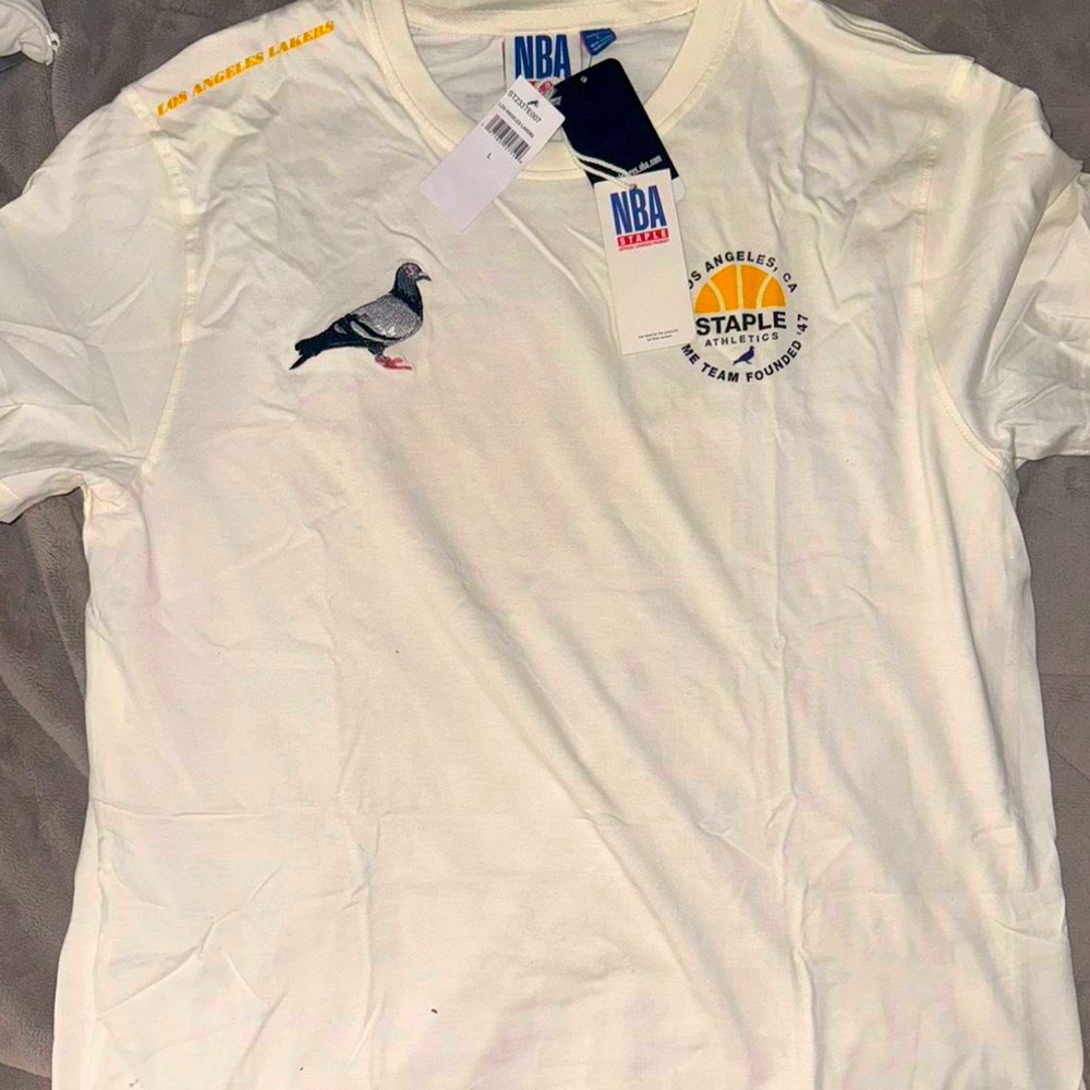 Lakers t shirt brand new